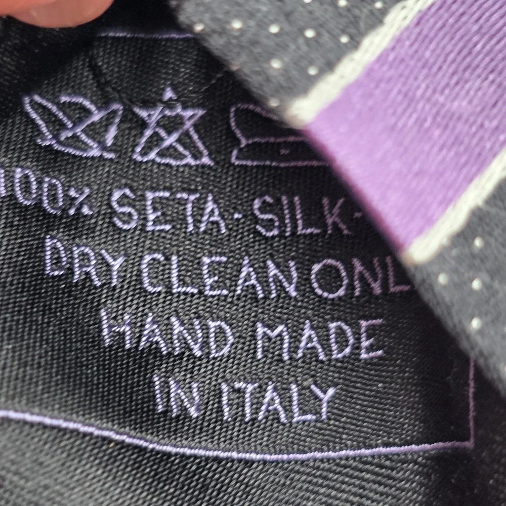 Brioni Black Silk Tie Purple Silver Stripe Handmade Italy Classic‎ Luxury
